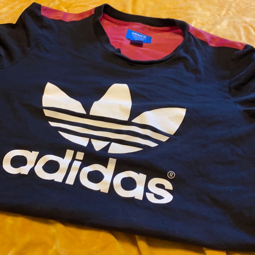 Really cute Adidas top and matching shorts